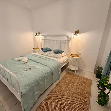 Casa Teos 3* Două Mai